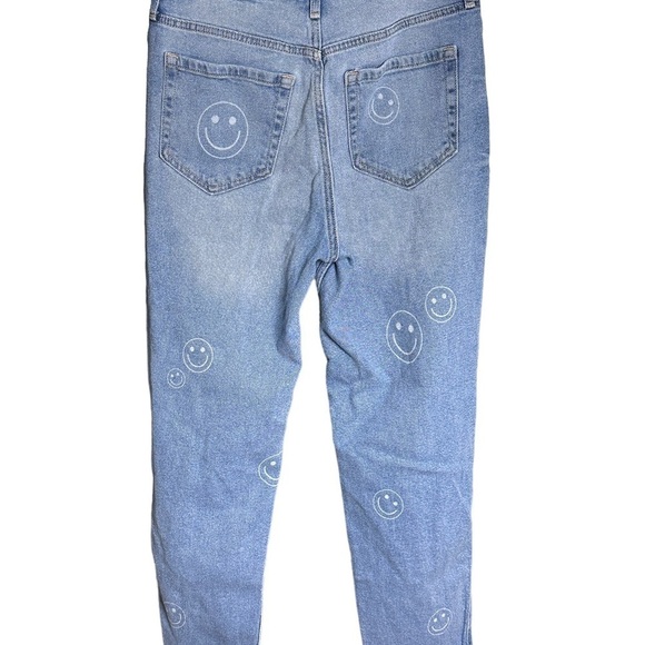 Hollister Ultra High Rise Distressed Smiley Faces Mom Jeans 27 5R - Picture 4 of 9